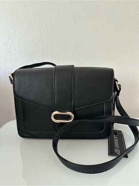 La Terre Crossbody or shoulder bag, black, 
with Gold Accent, new with tag.